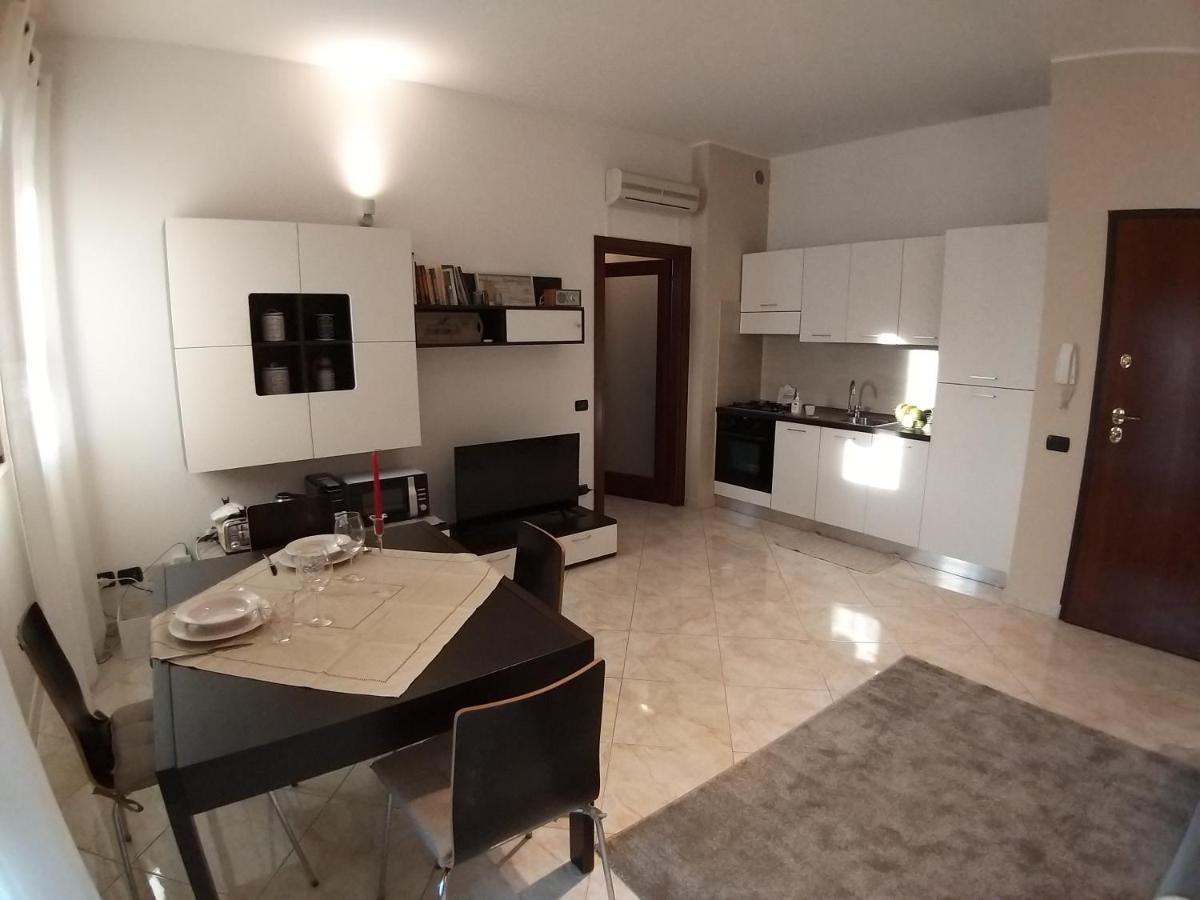 Sophia' S House Appartamento Quartello クアルトゥ・サンテーレナ エクステリア 写真